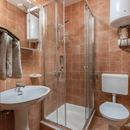 Matija Guest house *